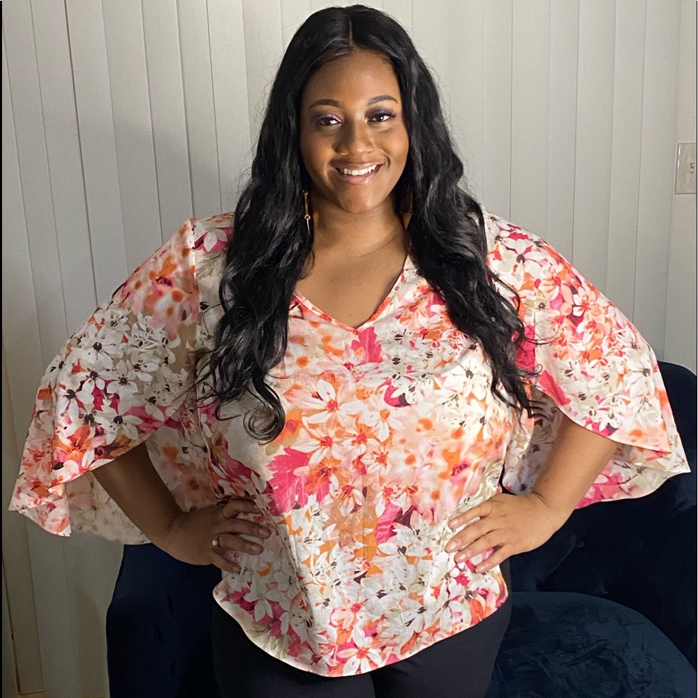 Floral top - Picture 2 of 2